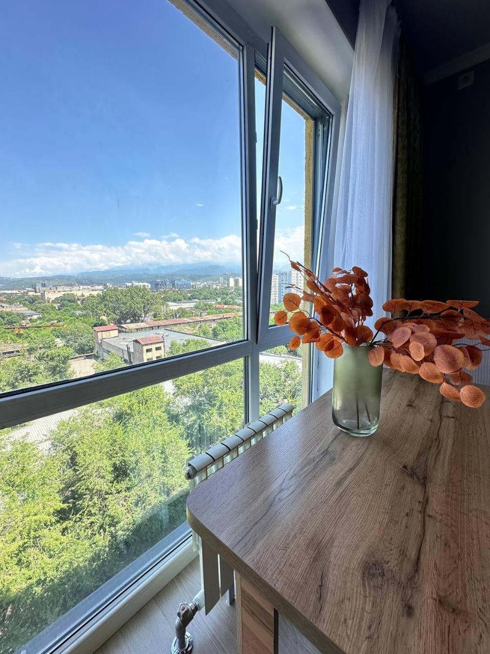 Medinahotelkz, # 63, Вид На Горы, 15 Мин Пешком До Арбата, Halal Almaty Bagian luar foto
